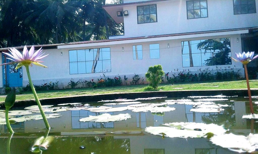 Nisarga Nirvana River House Mangalore Exterior photo
