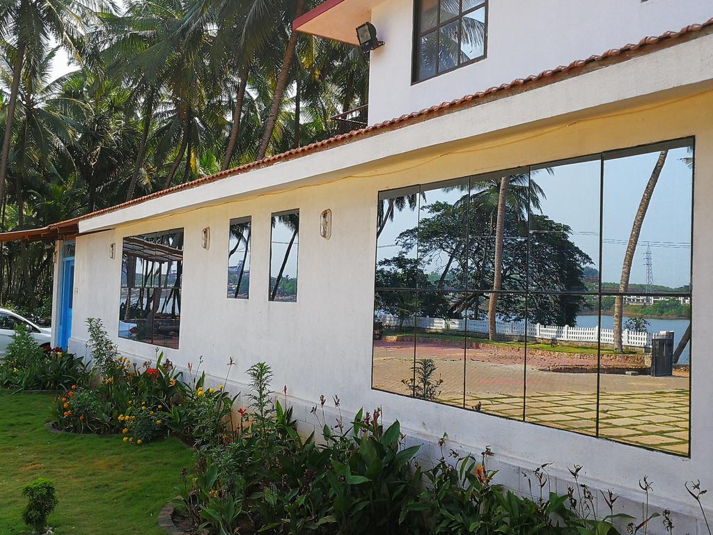 Nisarga Nirvana River House Mangalore Exterior photo